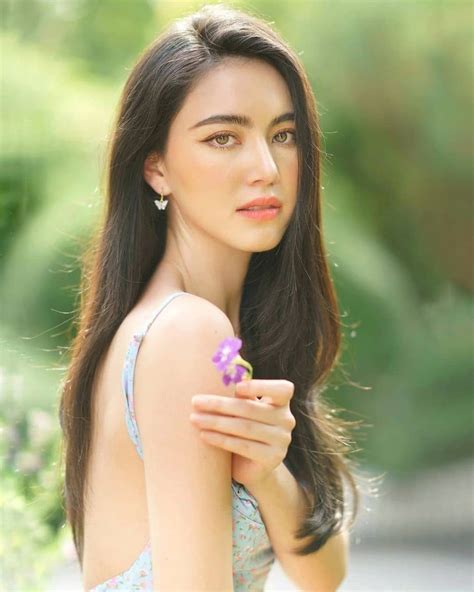 Top 15 Most Beautiful Thai Actresses of Thailand 